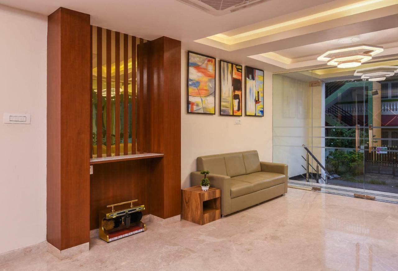 Kensington Suites Bangalore Bagian luar foto