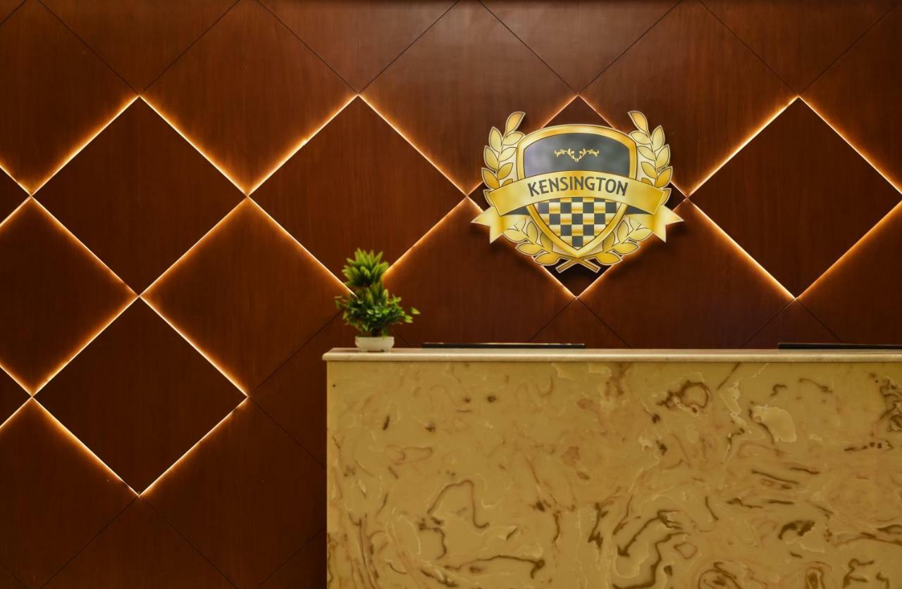 Kensington Suites Bangalore Bagian luar foto